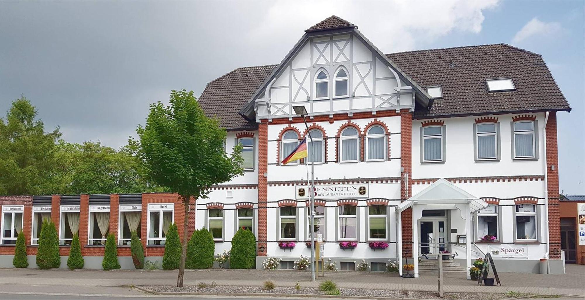 Bennetts Restaurant Und Hotel Wittingen Exterior photo