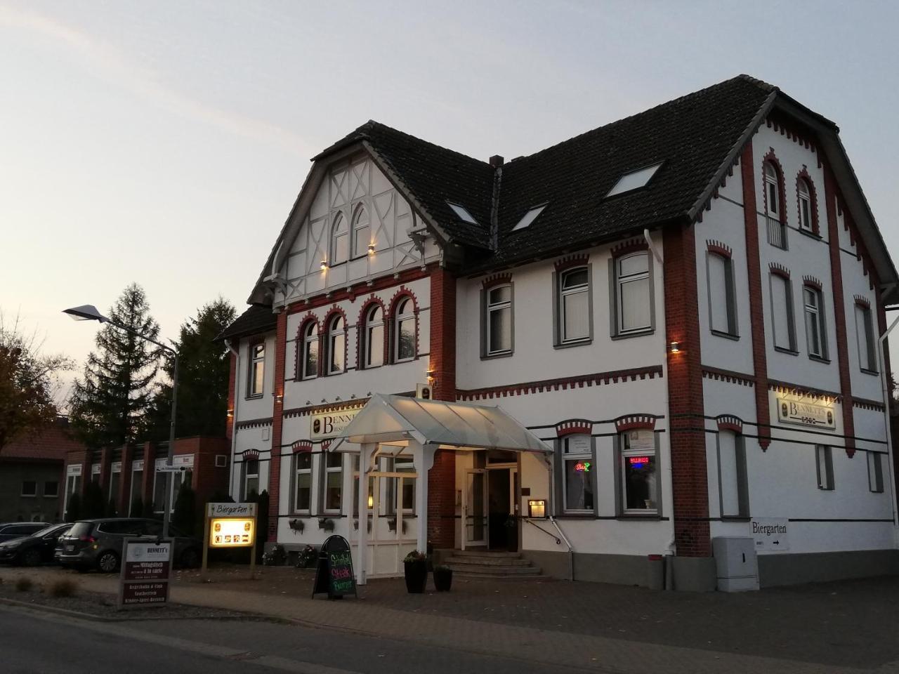 Bennetts Restaurant Und Hotel Wittingen Exterior photo